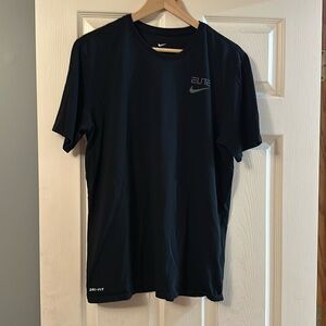 Men’s Nike Elite t-shirt size L
